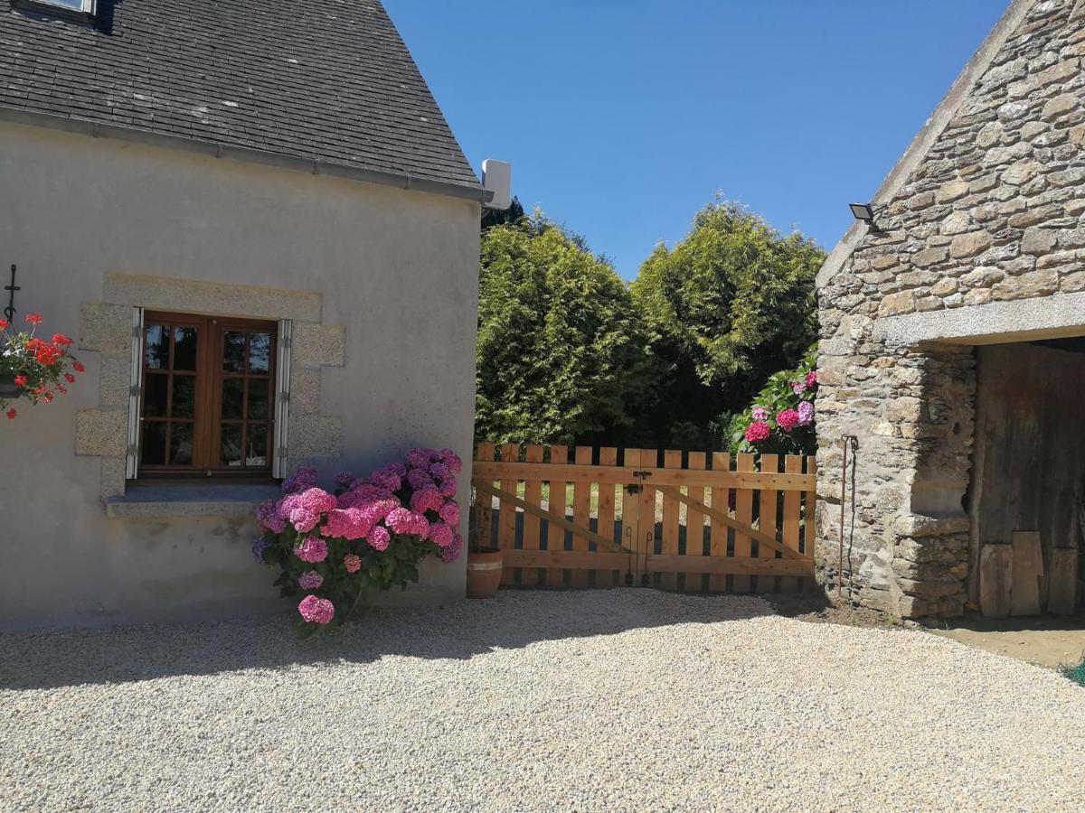 Keryerna Ar C'Haouled "Aux Hortensias" Clevacance Saint-Meen  Exterior photo